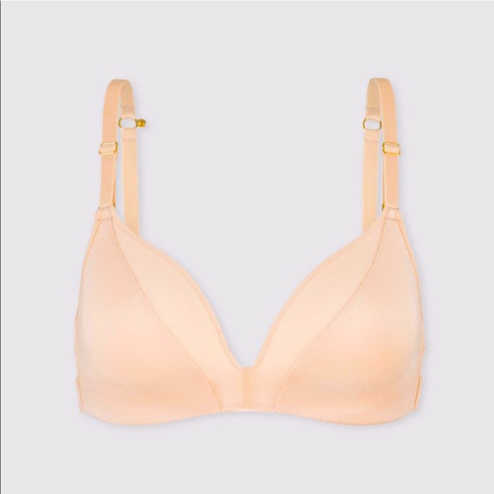 NWT- All.You LIVELY Deep V No Wire Bra